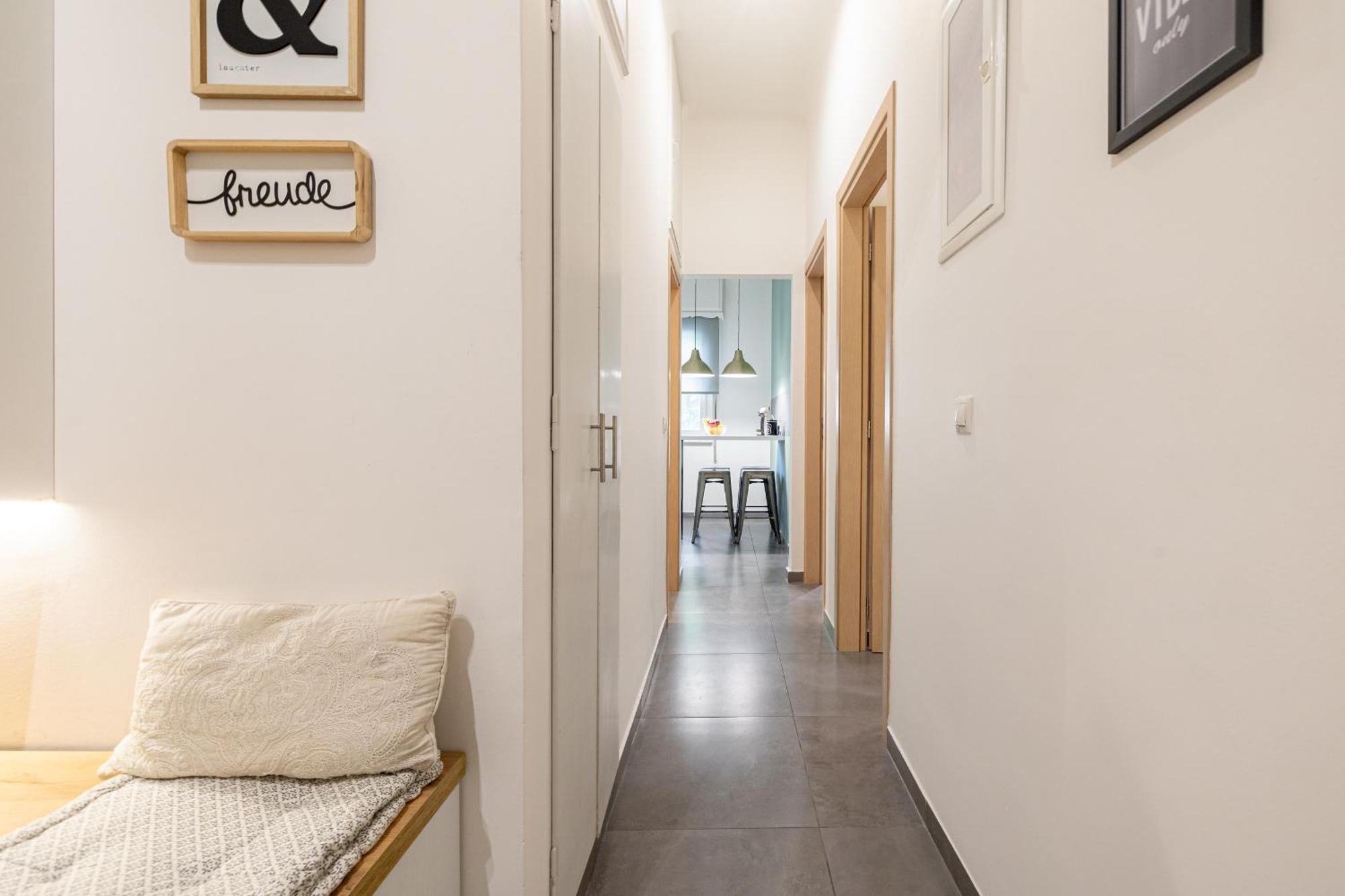 Ports Crossroad C Apartment พีเรียส ภายนอก รูปภาพ